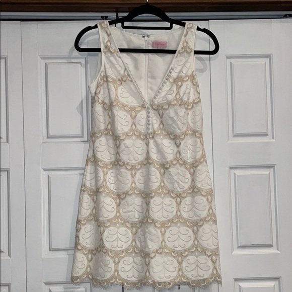 Lilly Pulitzer Dresses & Skirts - Lilly Pulitzer White Dress with Pink Tag